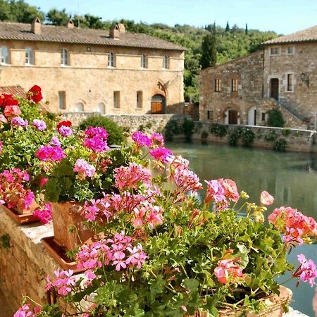 Апартаменты Finestra Sulla Val D'Orcia Сан-Куйрико-д'Орча Экстерьер фото